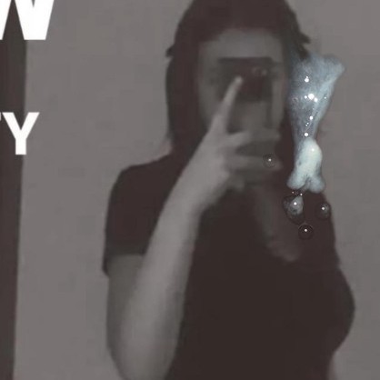 ninakurvaa's avatar