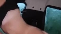 Klinka voli da naskace na kurac i da se puni spermom