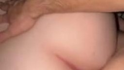 Klinka obozava moju kitu